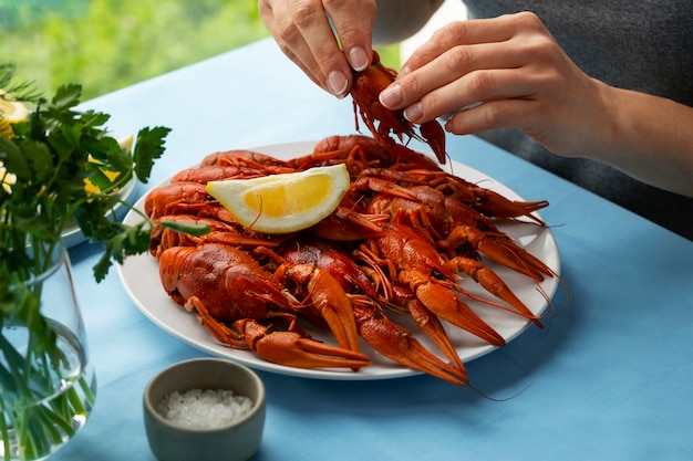 <a href=https://www.tgkadee.com/Healthy-Meals/The-Ultimate-Guide-to-Cooking-Lobster-From-Beginner-to-Expert.html target=_blank class=infotextkey>lobster cooking</a> Guide: The Ultimate Guide to Perfectly Cooked Lobster