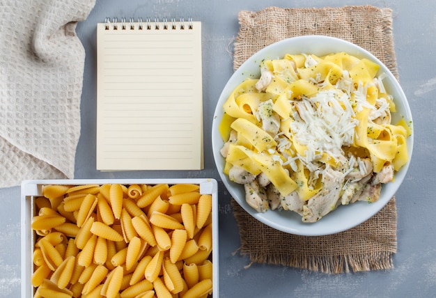 The Ultimate Guide to Creamy, <a href=https://www.tgkadee.com/Cooking-Tips/The-Ultimate-Guide-to-Creamy-Delicious-Macaroni-and-Cheese.html target=_blank class=infotextkey>cheesy mac and cheese</a>