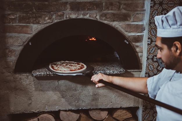 Perfect Oven Pizza: The Ultimate Guide to Homemade Deliciousness