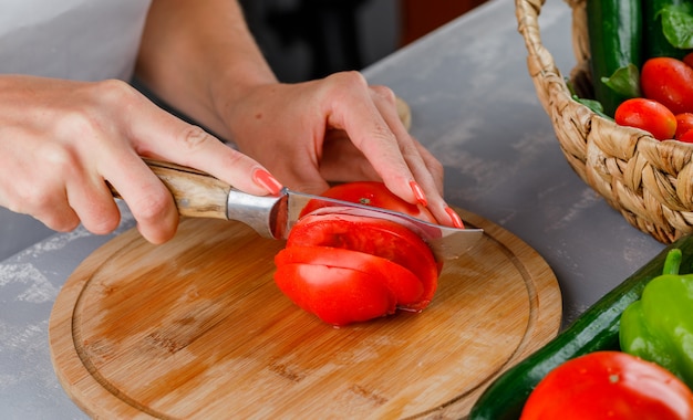 Green <a href=https://www.tgkadee.com/Cooking-Tips/Ratatouille-Recipe-Easy-Delicious-Provenal-Delight.html target=_blank class=infotextkey>tomato recipe</a>s: Delicious Ways to Use Unripe Tomatoes