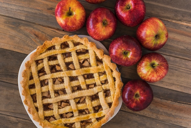 Apple Pie Baking Time: The Perfect Golden Crust