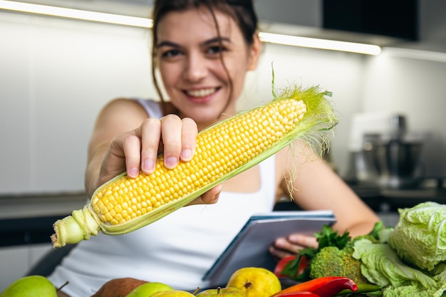 <a href=https://www.tgkadee.com/Recipes/How-Long-to-Cook-Corn-on-the-Cob-The-Perfect-Guide.html target=_blank class=infotextkey><a href=https://www.tgkadee.com/Healthy-Meals/The-Ultimate-Guide-to-Cooking-Corn-on-the-Cob.html target=_blank class=infotextkey>microwave corn</a> on the cob</a>: Perfect Cooking Time and Tips