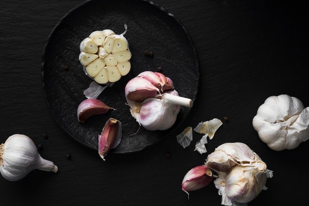 The Ultimate Guide to Cooking with Garlic: Tips, Tricks, and Recipes