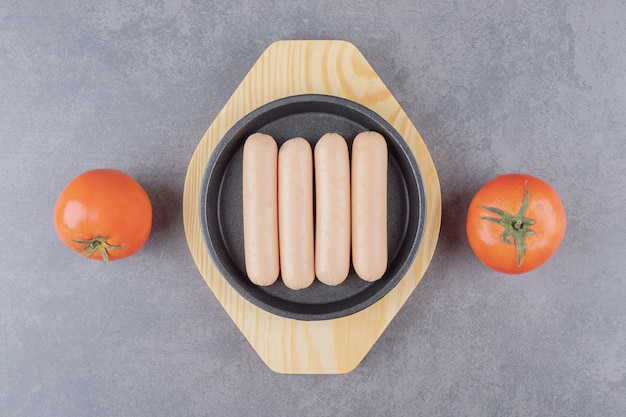 The Ultimate Guide to <a href=https://www.tgkadee.com/Healthy-Meals/Bratwurst-Grill-Time-The-Perfect-Cook-Time-for-Juicy-Sausages.html target=_blank class=infotextkey>perfect bratwurst</a>: From Grilling to Sautéing