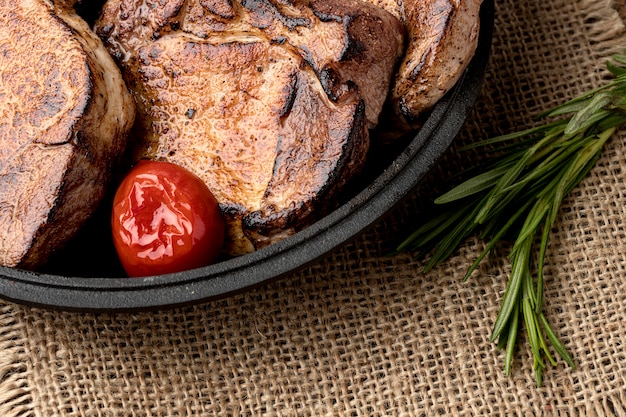 The Ultimate Guide to Tender and Flavorful Slow-Cooked Pork Chops