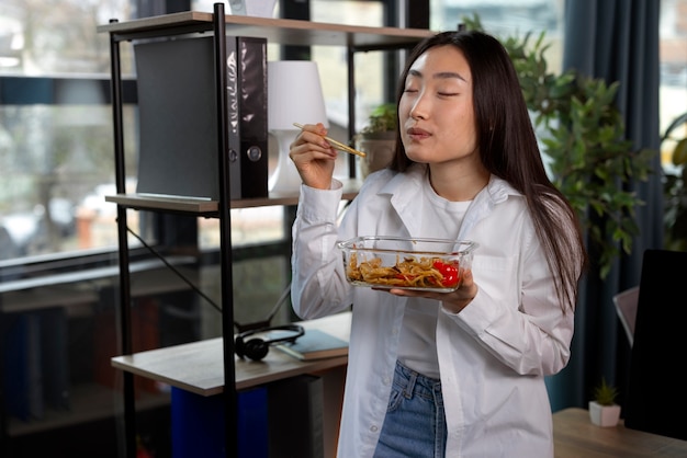 Microwave Ramen: How Long to Cook for Perfect Noodles