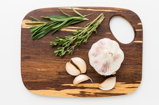 The Ultimate Guide to Cooking with Garlic: Tips, Tricks, and Recipes